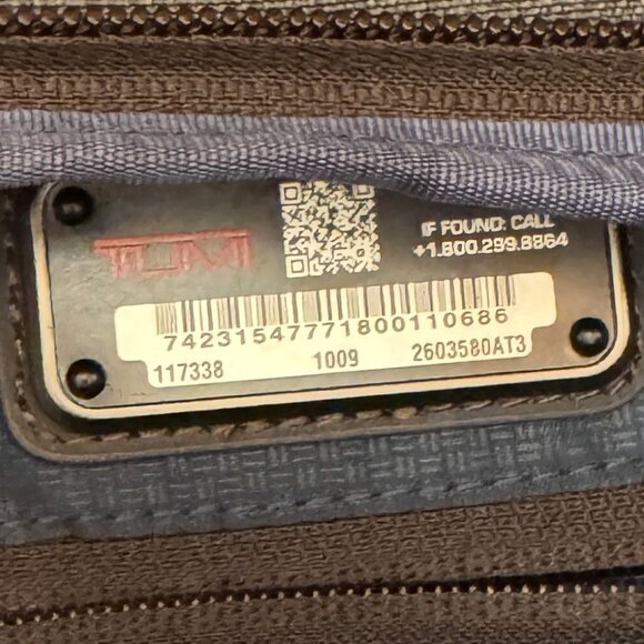 TUMI Alpha 3 Brief Pack in Anthracite - EUC - Picture 10 of 16